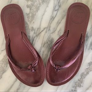 Reef leather plum metallic flip flop size 8